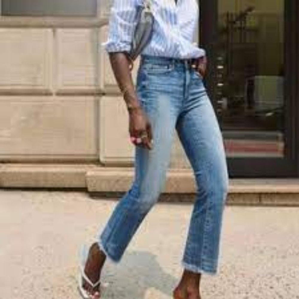 AYR The Bomb Pop Jeans in Bomba | Staight | Raw Hems | High Rise | EUC | 32 Long